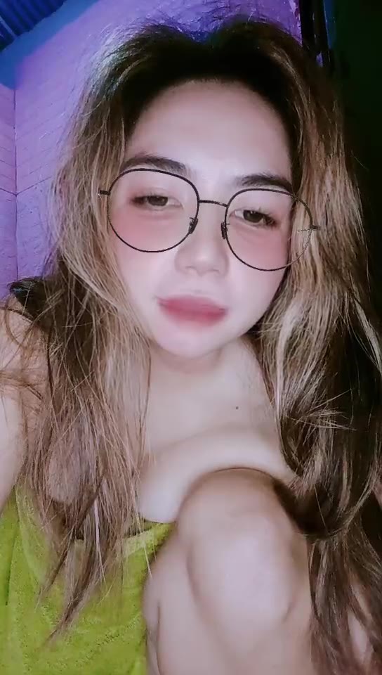 Sofia ID: 1211778 Papaya Live telegram bot @DSrecordbot