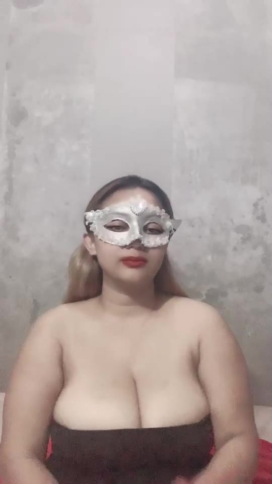 Keylla ID 1861632727187992577 Hot51